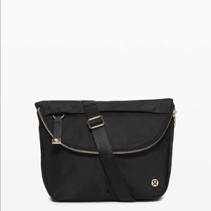 Brand New Lululemon All Night Festival Black/Gold Crossbody Bag